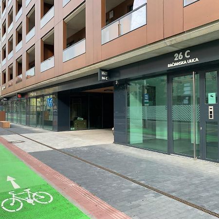 Urban Residence C707, Free Garage Parking Братислава Экстерьер фото